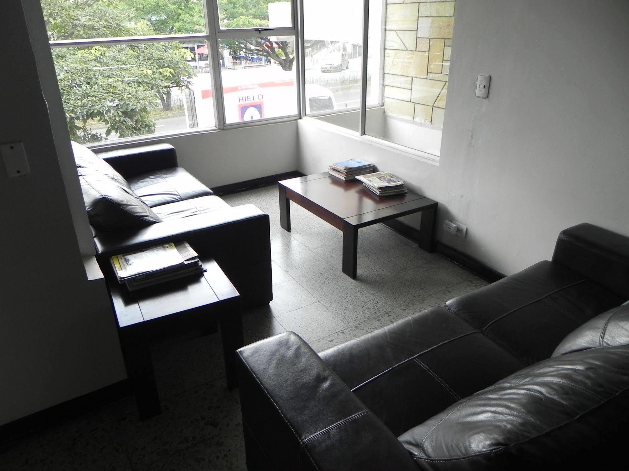 Hostal Tamarindo Inn Medellín Exterior foto