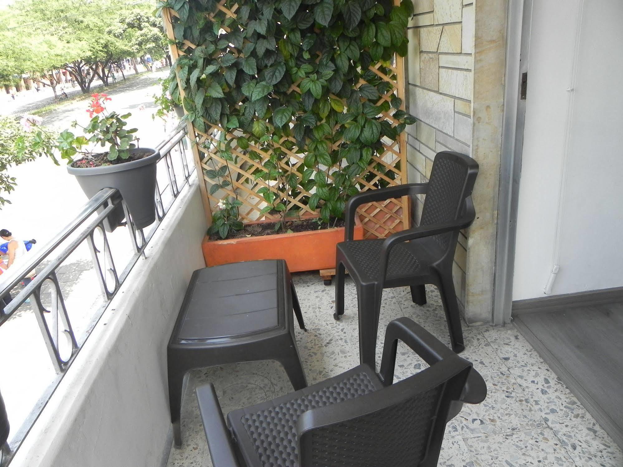 Hostal Tamarindo Inn Medellín Exterior foto