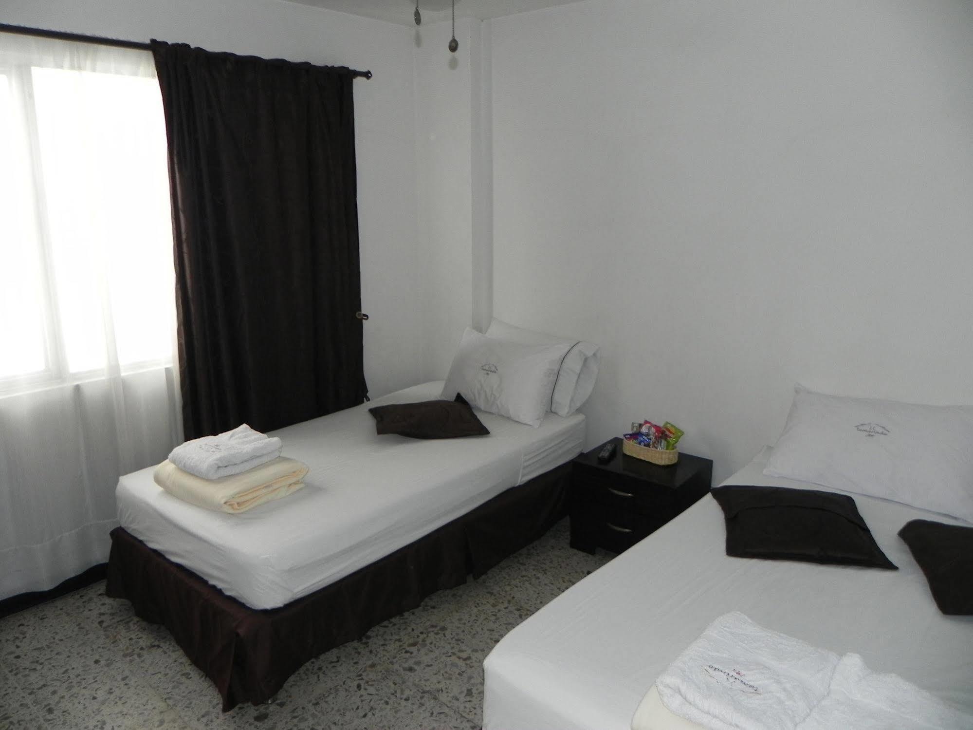 Hostal Tamarindo Inn Medellín Exterior foto